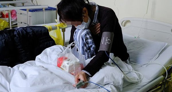 Nguoi vo 38 tuoi bi K co tu cung giai doan cuoi vi so thich khi an ai