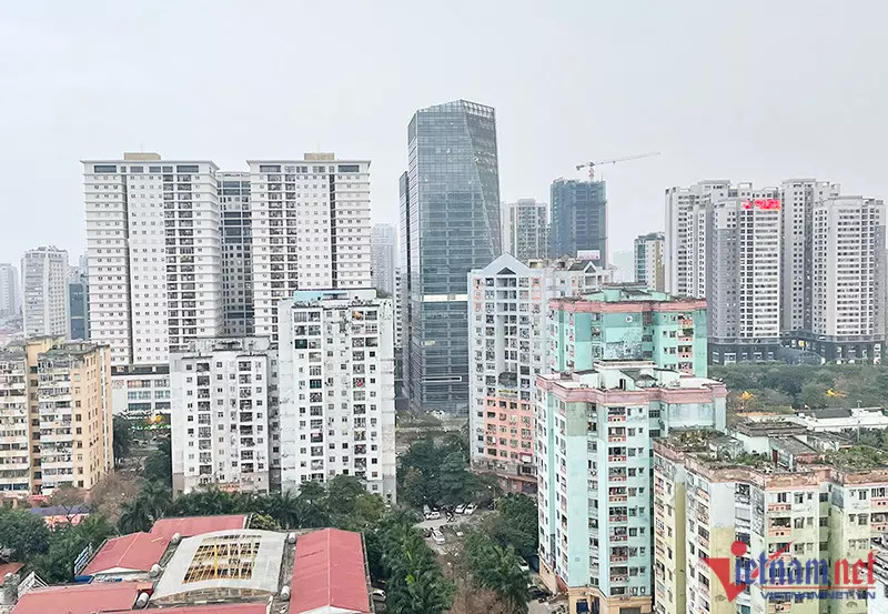 Om 3 can ho chuc ty, nha xuong cap, hoi mua khong ban