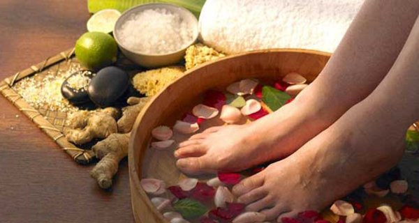 Phụ nữ trước khi ngủ làm 6 việc này sẽ ngày càng trẻ khỏe Phu nu truoc khi ngu lam 6 viec nay se ngay cang tre khoe