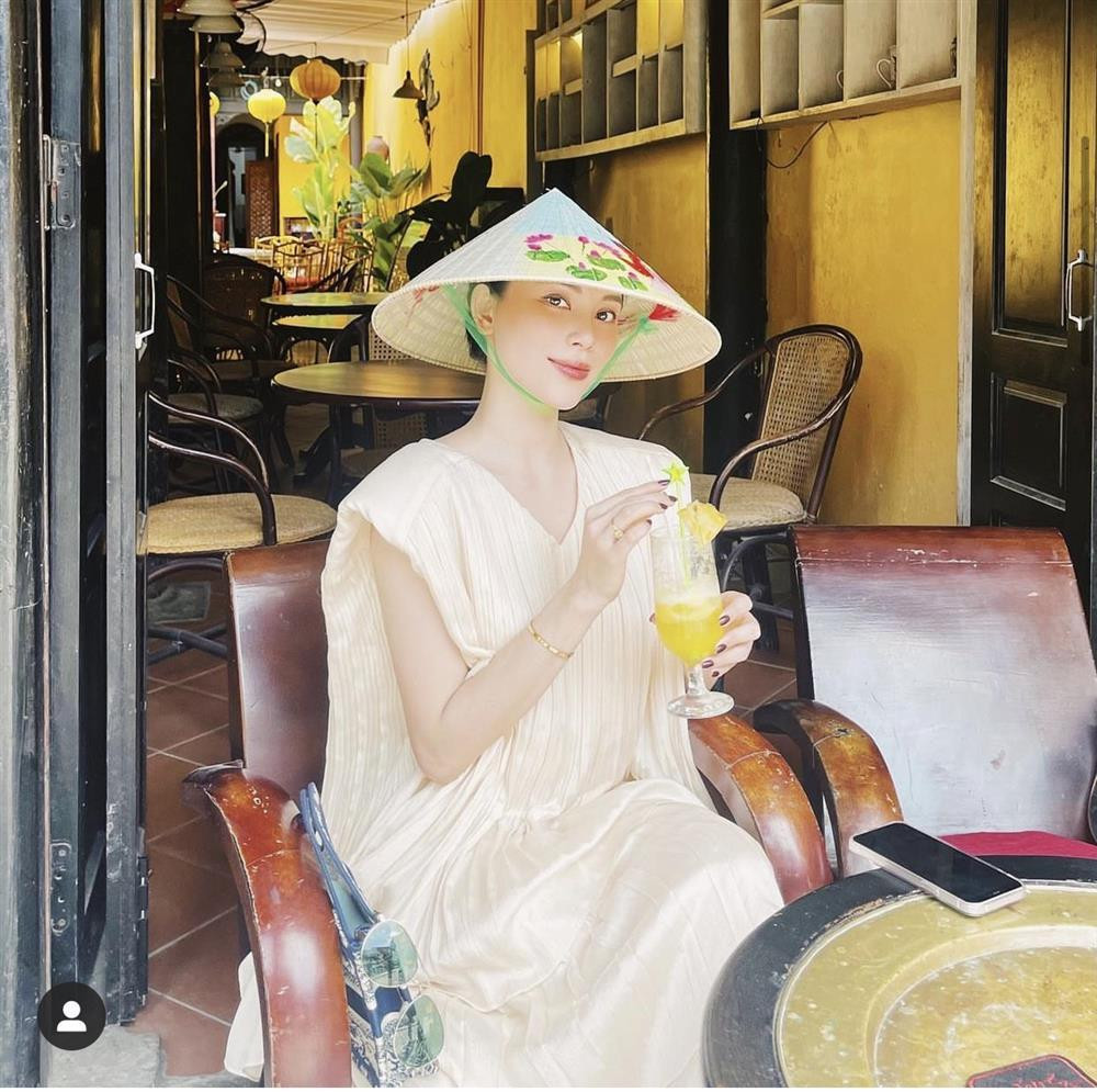 Linh Rin khoe body that, ngam thanh minh truoc tin don co bau?-Hinh-6