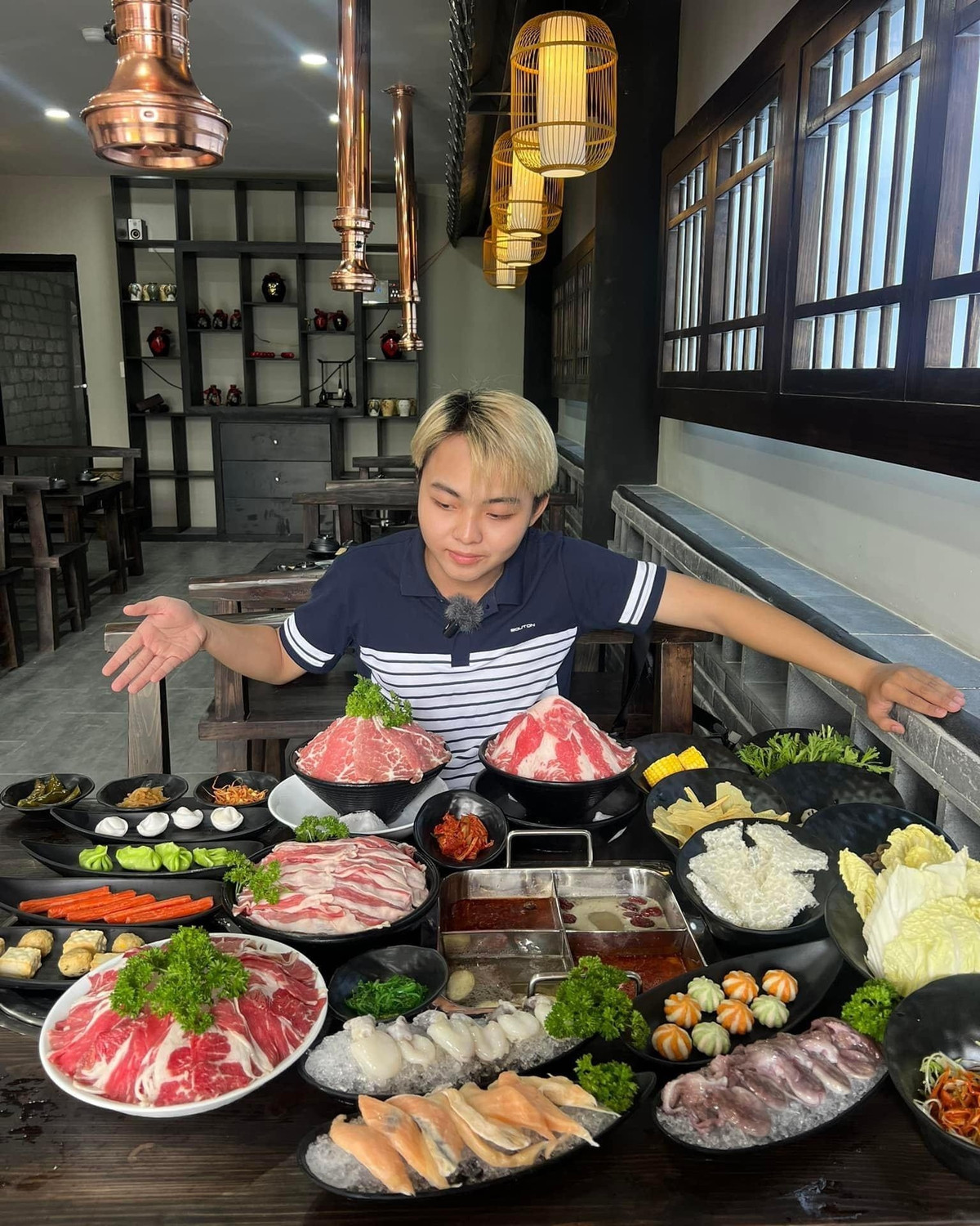 Vai tieng livestream tren TikTok, ban duoc 2 don hang-Hinh-2