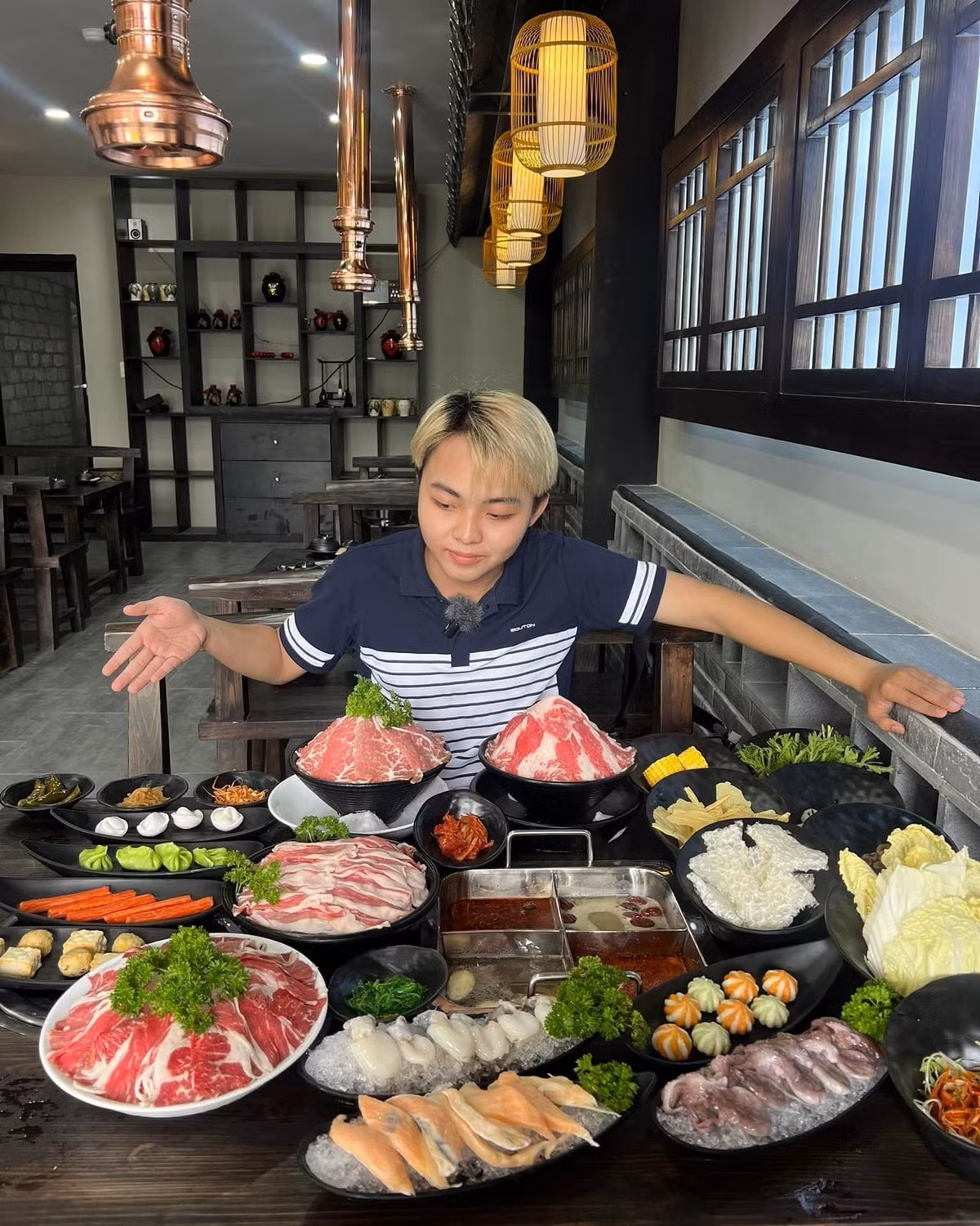 Vai tieng livestream tren TikTok, ban duoc 2 don hang-Hinh-2