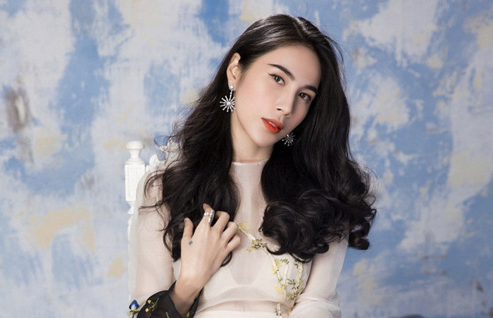 Thủy Tiên bị 'đào' chuyện yêu đương với nhạc sĩ bán bài cho Nathan Lee - Hình 7 Thuy Tien bi 'dao' chuyen yeu duong voi nhac si ban bai cho Nathan Lee-Hinh-7