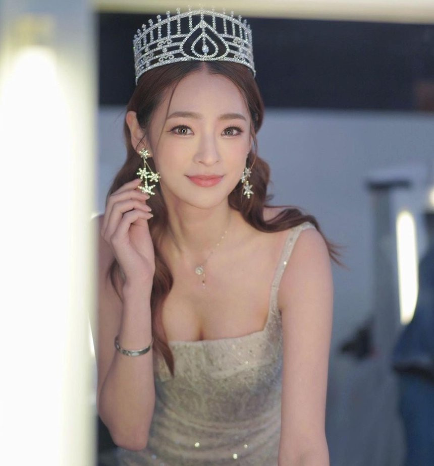 A hau Hong Kong 2020 bi to hen ho cung luc 7 nguoi