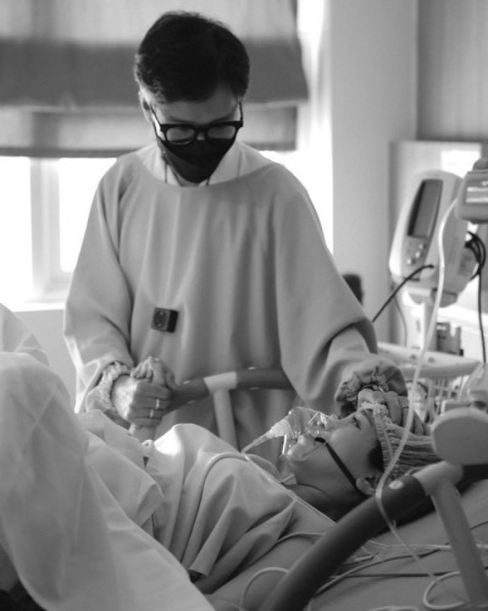 Có người hỏi chuyện sinh con thứ 3, con gái Minh Nhựa đáp trả - Hình 4 Co nguoi hoi chuyen sinh con thu 3, con gai Minh Nhua dap tra-Hinh-4