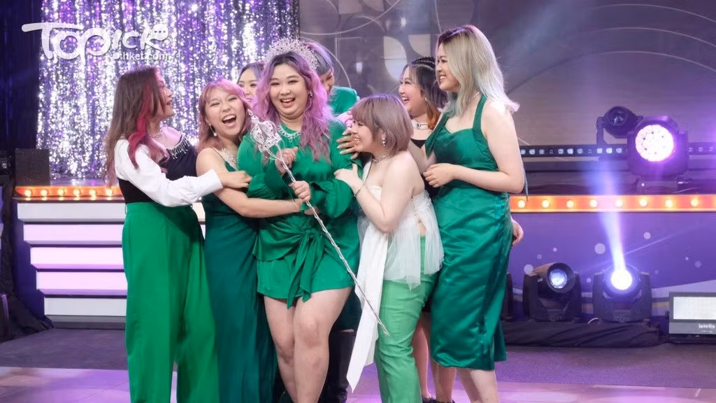 Năm 2021, ViuTV cũng gây bàn tán khi tổ chức cuộc thi Người đẹp béo, dành cho các cô gái thừa cân. Chương trình thu hút nhiều người tham gia nhờ giải thưởng hậu hĩnh 1.200-6.500 USD. Lưu Tử Thanh giành vị trí quán quân.