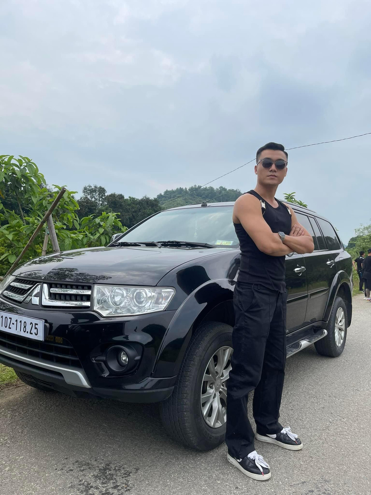 Xuân Phúc cho biết anh đã xa tổ ấm nhỏ để ra Bắc đóng phim từ tháng 5 vừa qua. Nam diễn viên nhận được sự ủng hộ từ bà xã.