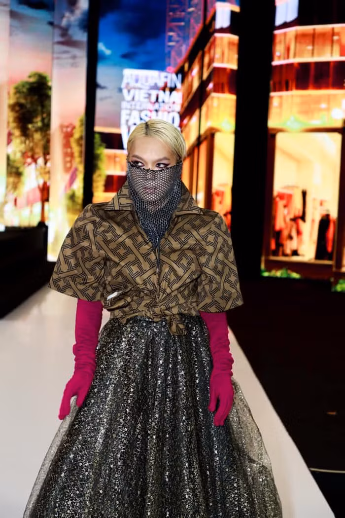 Tro lo cua Tiktoker tai show thoi trang-Hinh-2