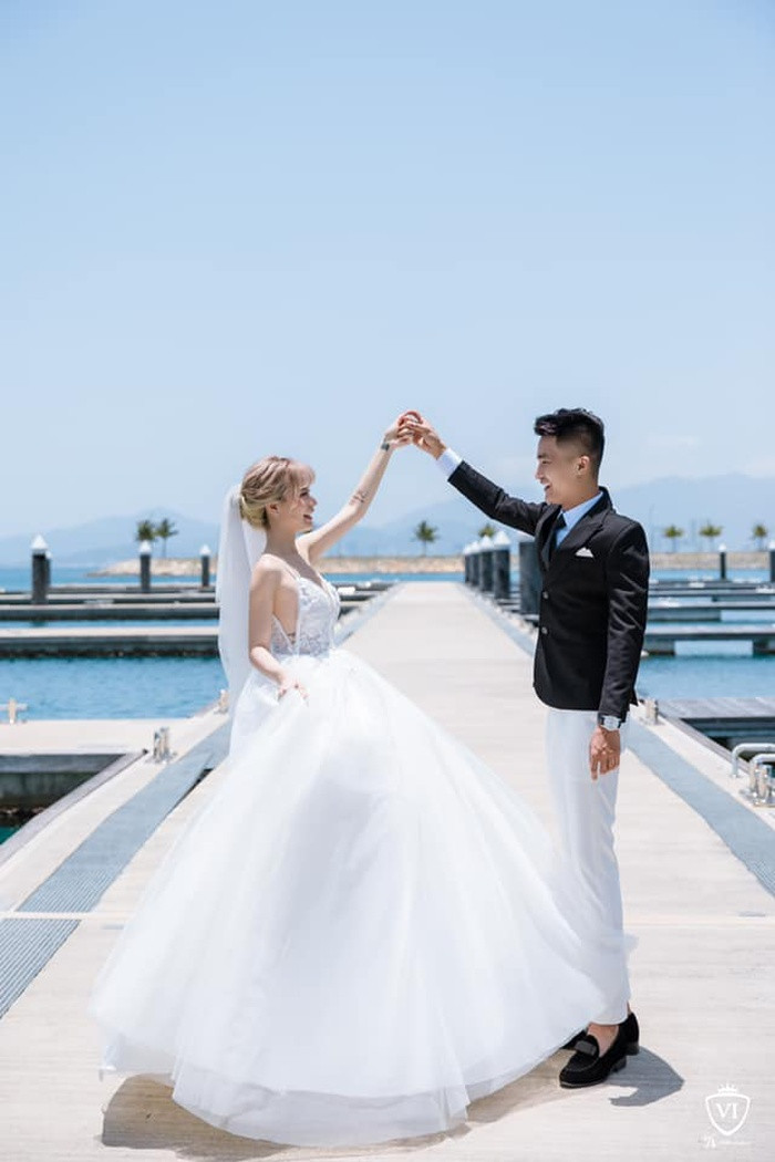 Hậu đám cưới, Mạc Văn Khoa tung bộ ảnh đẹp như mơ tại Nha Trang - Hình 3 Hau dam cuoi, Mac Van Khoa tung bo anh dep nhu mo tai Nha Trang-Hinh-3