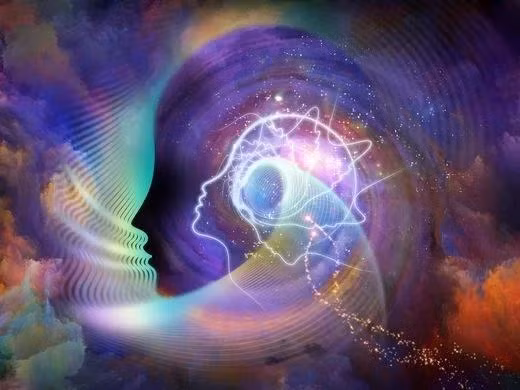 Những linh hồn già có xu hướng suy nghĩ nhiều về mọi thứ. Mọi vấn đề đều được họ xem xét vô cùng cẩn thận. Họ có khả năng phản tỉnh và học hỏi từ những hành động của họ, và những điều xung quanh người khác là những người thầy tuyệt vời nhất trong cuộc sống.