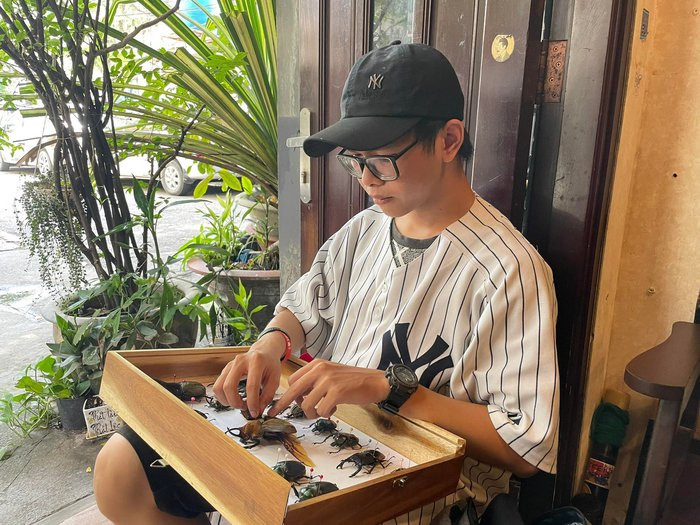 “Bau vat” hon 200 mau tieu ban bo canh cung cua chang trai genZ