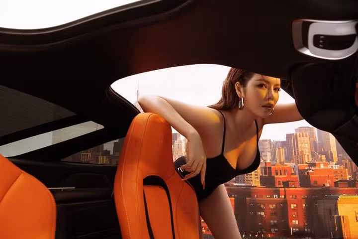 Sang tuổi 40, Lý Nhã Kỳ trẻ đẹp, giàu nứt vách nhưng 'vẫn ế' Sang tuoi 40, Ly Nha Ky tre dep, giau nut vach nhung 'van e'