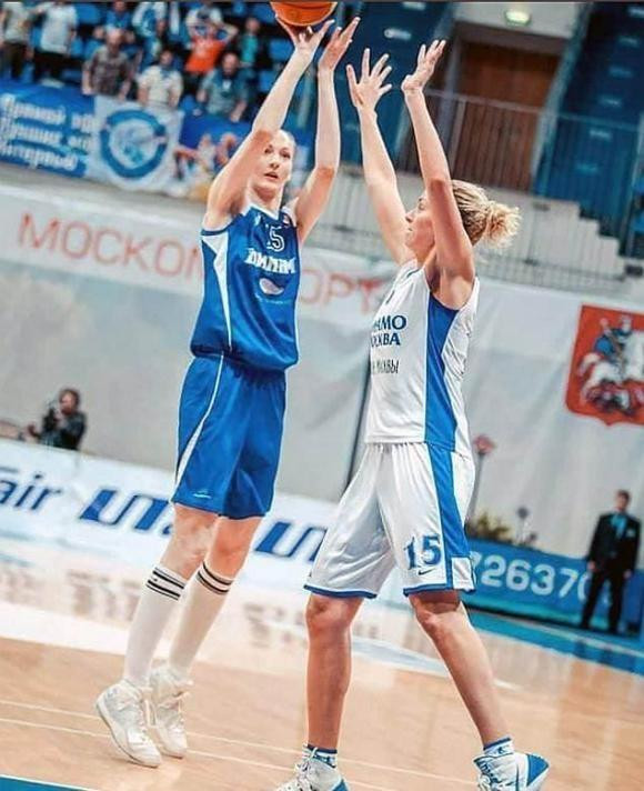 Cuoc song co gai co doi chan dai 1,33 met-Hinh-2