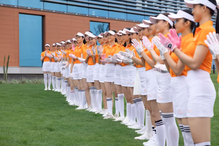 Nam Em tuoi roi san sang am vuong mien Miss World Vietnam