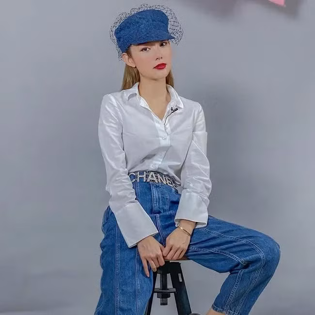 Những mỹ nhân Việt mê mẩn áo sơ mi trắng - Hình 10 Nhung my nhan Viet me man ao so mi trang-Hinh-10