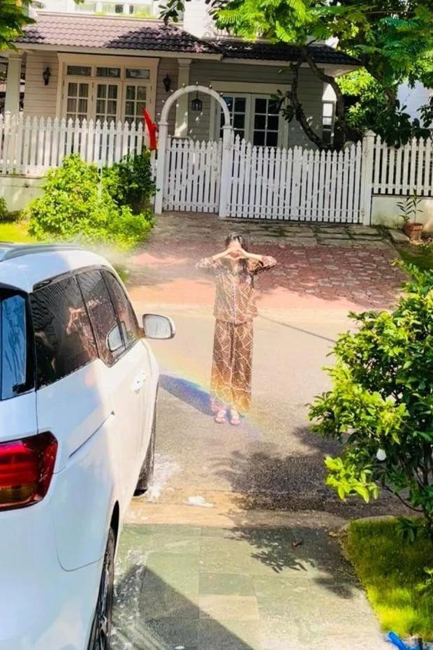 Thuy Tien - Cong Vinh dap tra the nao truoc tin 'duong ai nay di'?-Hinh-3