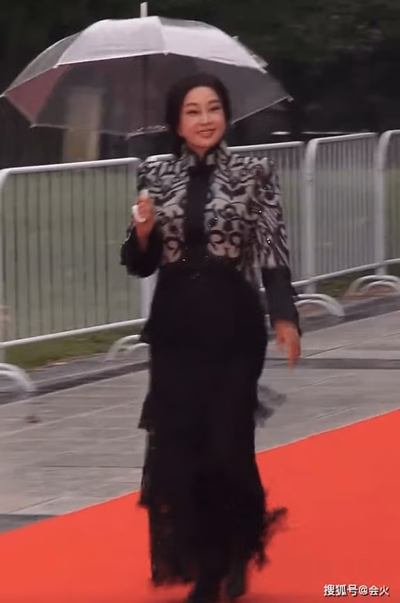 Luu Hieu Khanh chung khung hinh voi 'Quan Am dep nhat man anh'-Hinh-2