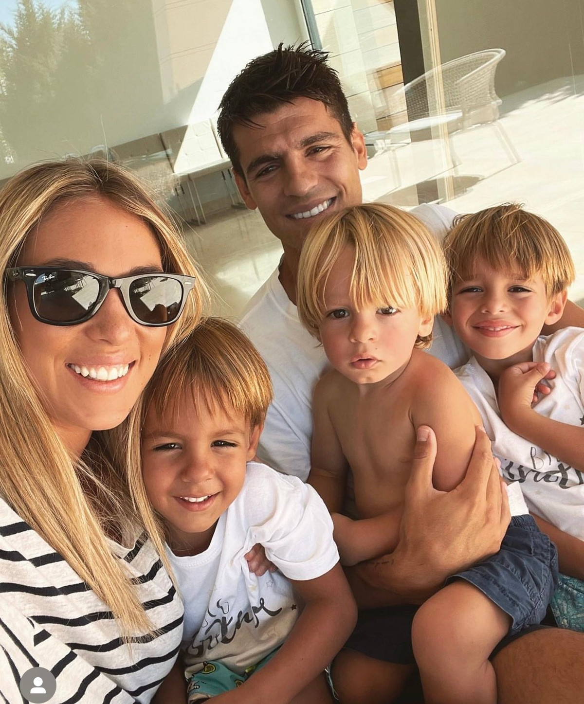 Tháng 7/2018, Alice hạ sinh một cặp bé trai song sinh là Alessandro và Leonardo. Năm 2020, cặp đôi chào đón đứa con thứ ba mang tên Edoardo.