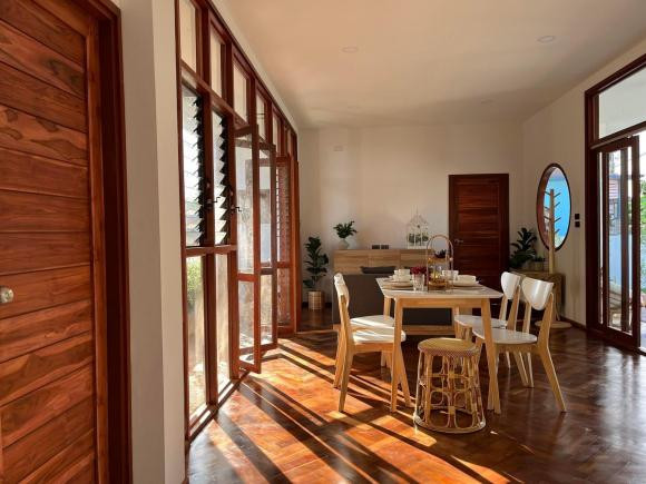 Mau nha cap bon mai bang voi khong gian mo-Hinh-4