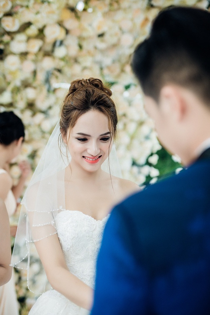 My nhan chuyen gioi dien vay cuoi: Lam Khanh Chi 'long lon'-Hinh-12