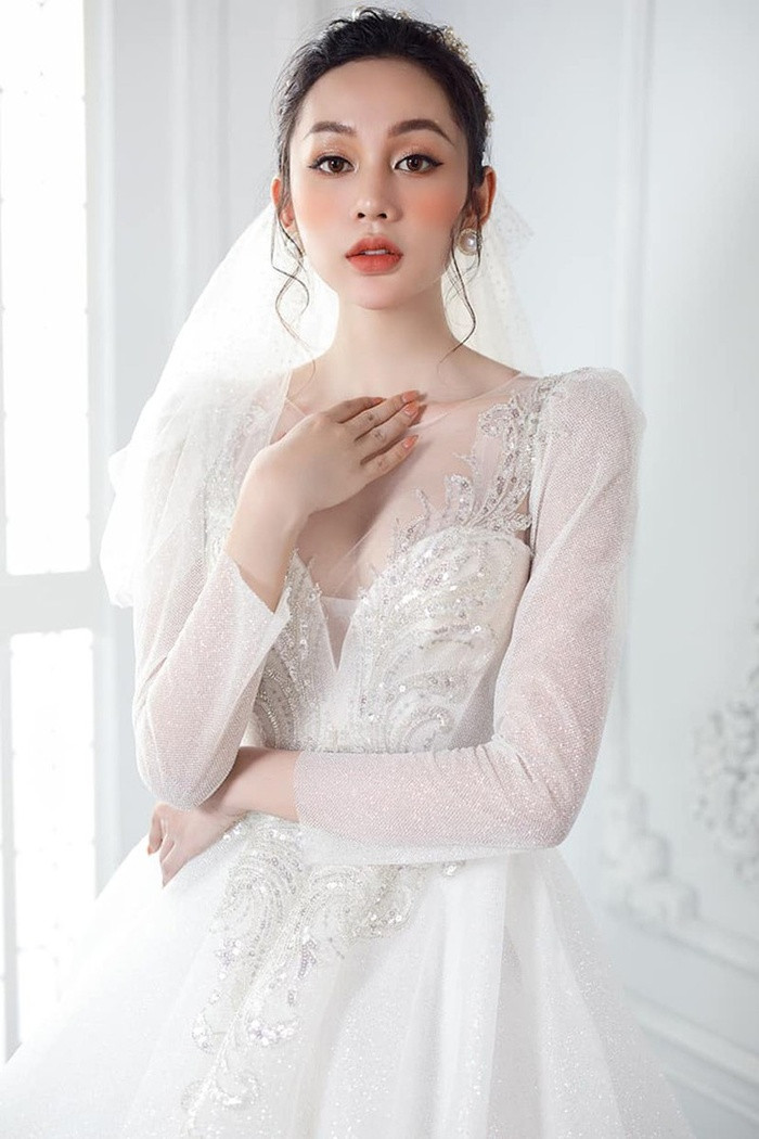 My nhan chuyen gioi dien vay cuoi: Lam Khanh Chi 'long lon'-Hinh-14