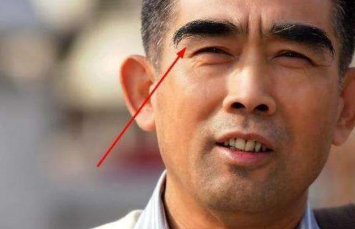 Người cao tuổi có lông mày dài không có nghĩa là người có lông mày dài sẽ sống lâu hơn, tuổi thọ có liên quan gì? Nó chủ yếu liên quan đến mức độ chức năng của các bộ phận khác nhau của cơ thể.