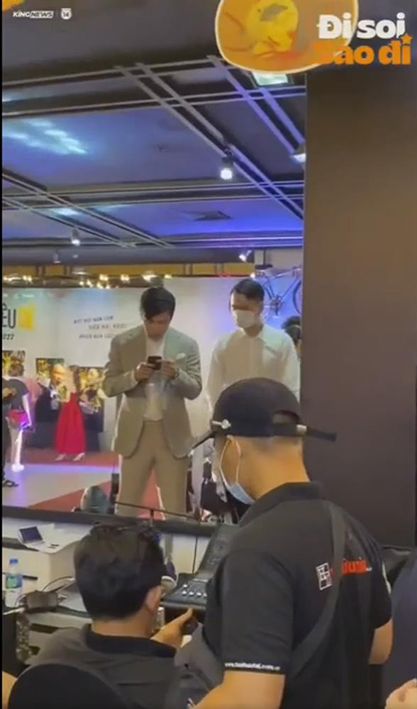 Xon xao 'Shark' Khoa cong khai than mat voi mot nguoi dan ong-Hinh-3