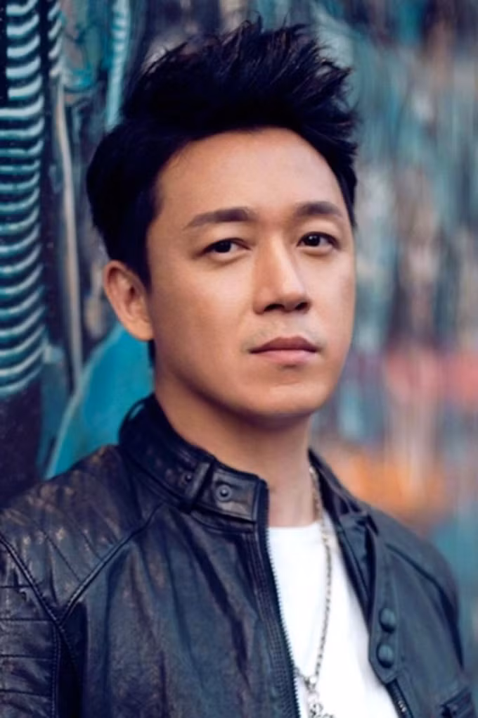 Nam diễn viên hiện vẫn hoạt động nghệ thuật nhưng không giữ được phong độ, danh tiếng như xưa (Ảnh: Sina).