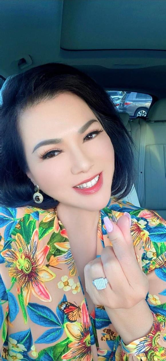 Vo nghe si Chi Tai tuoi tan hoi ngo Ngoc Quyen va ban be o My-Hinh-4