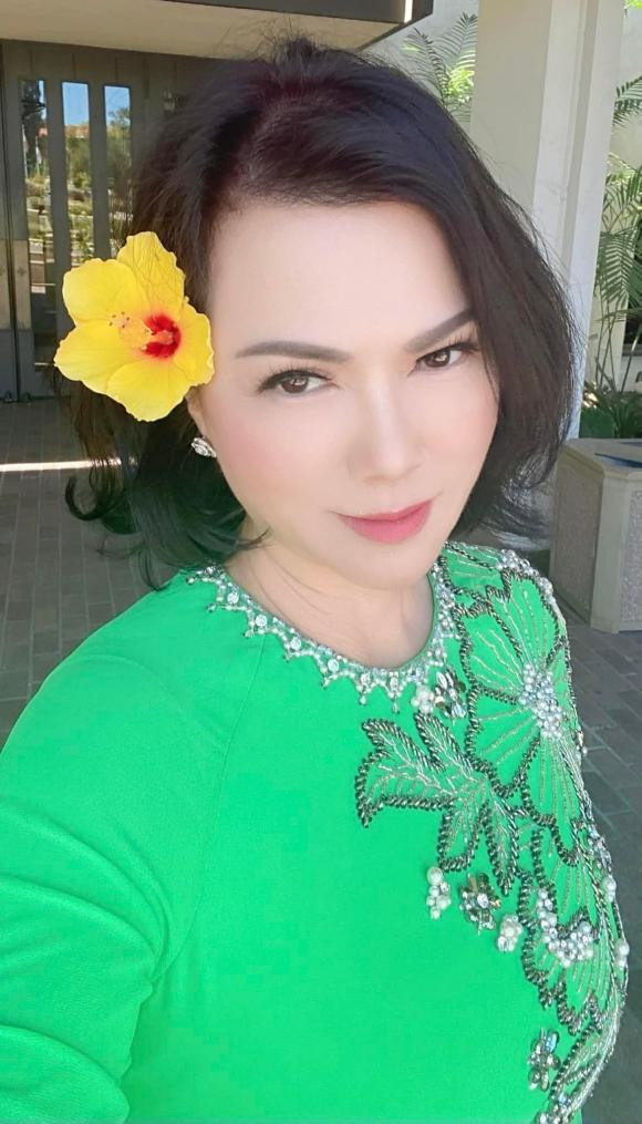 Vo nghe si Chi Tai tuoi tan hoi ngo Ngoc Quyen va ban be o My-Hinh-5