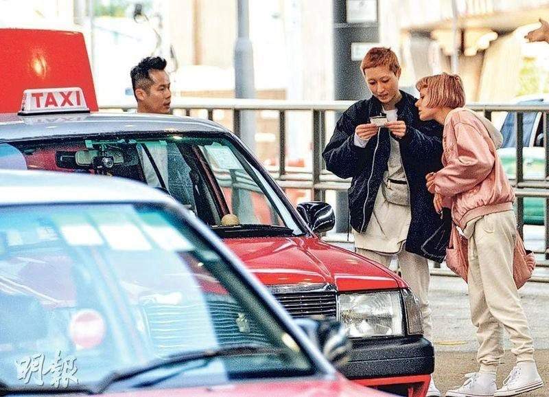 Cuoc song bi kich cua con gai bi Thanh Long bo roi-Hinh-5