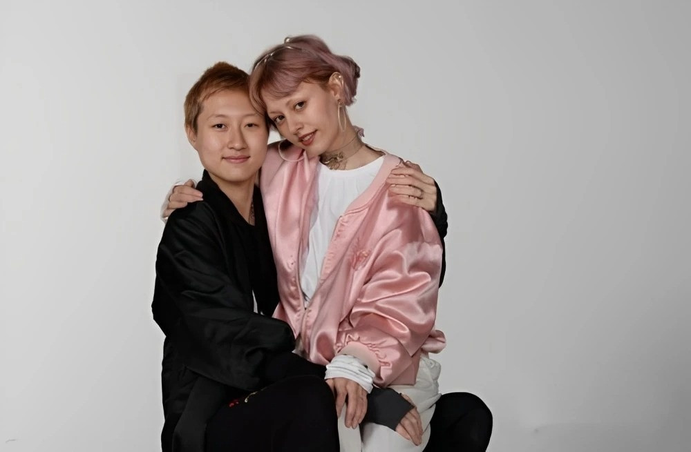 Cuoc song bi kich cua con gai bi Thanh Long bo roi-Hinh-9