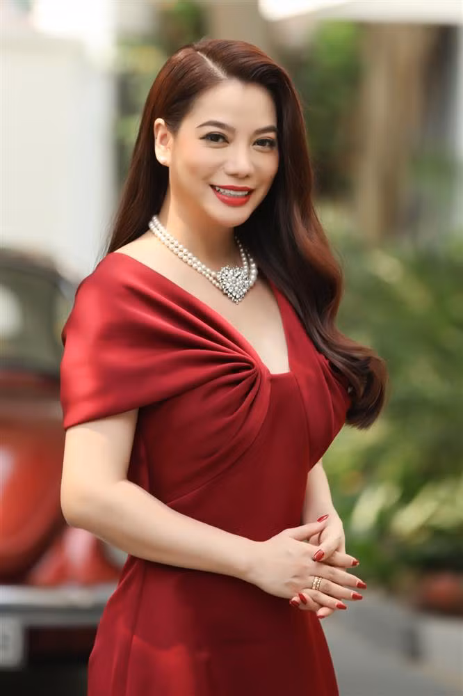 Truong Ngoc Anh 'fail toan tap' khi do sac 2 Hoa hau Trai dat-Hinh-7