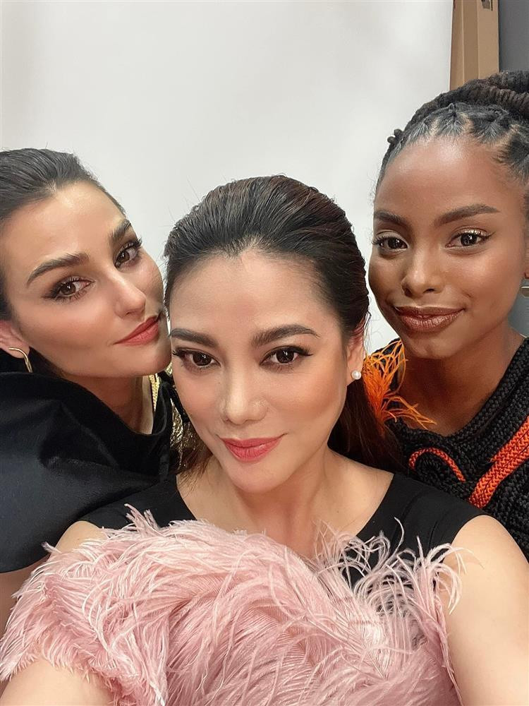 Truong Ngoc Anh 'fail toan tap' khi do sac 2 Hoa hau Trai dat-Hinh-5