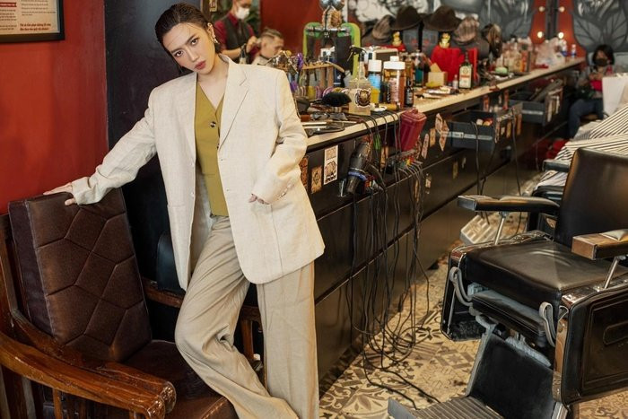 Diệu Nhi cân được mọi phong cách thời trang - Hình 6 Dieu Nhi can duoc moi phong cach thoi trang-Hinh-6