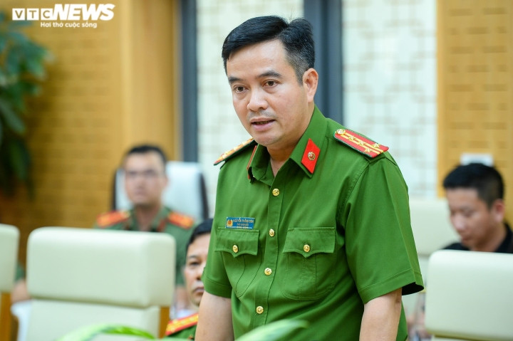 Vụ 5 người trong gia đình chết sau bữa cơm trưa có dấu hiệu hình sự Vu 5 nguoi trong gia dinh chet sau bua com trua co dau hieu hinh su