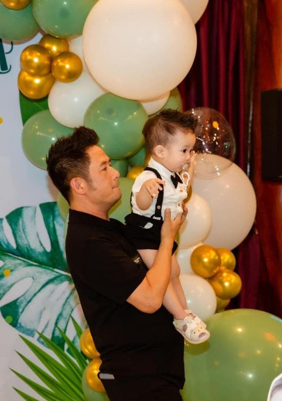 Bang Kieu cap nhat hinh anh moi nhat cua con trai thu 4-Hinh-6