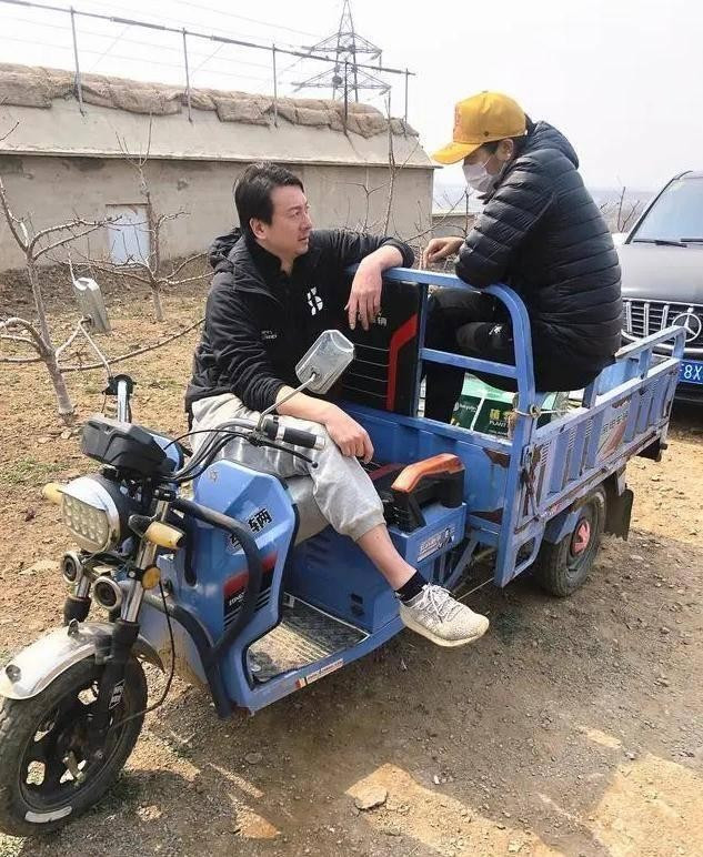 Thu mon Trung Quoc tung du World Cup di ban trai cay dao-Hinh-2