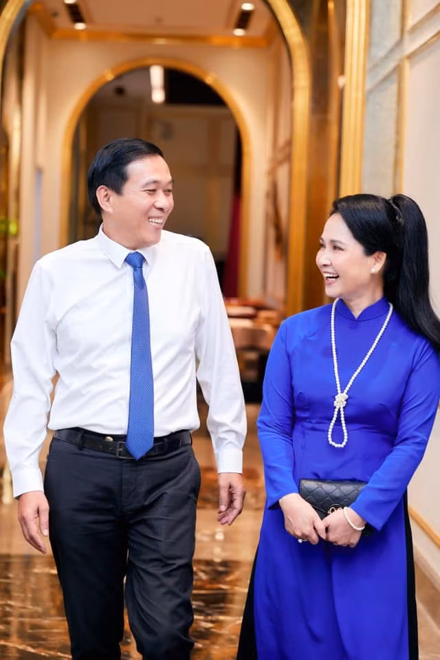 Cuoc song ve huu cua 'cap nghe si hanh phuc nhat man anh Viet'