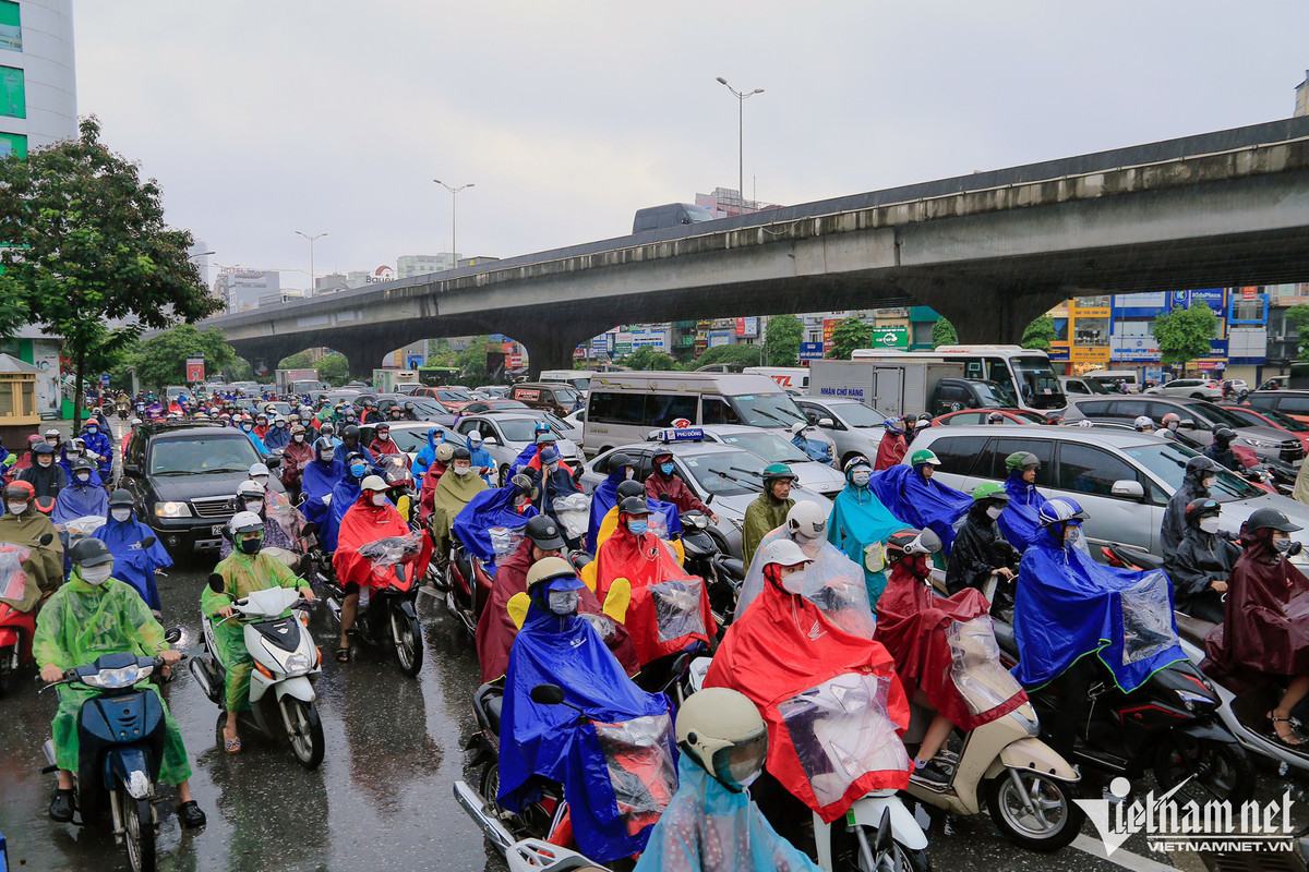 Du bao thoi tiet 26/10, mien Bac mua vai noi, sang som troi lanh