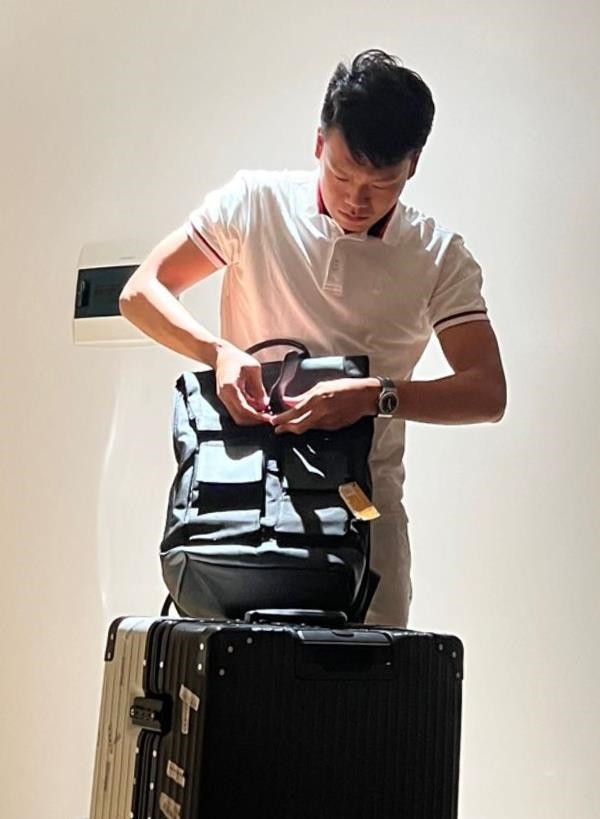 Vừa lên chức bố, trung vệ ĐTQG Việt Nam lên tuyển tập trung - Hình 2 Vua len chuc bo, trung ve DTQG Viet Nam len tuyen tap trung-Hinh-2