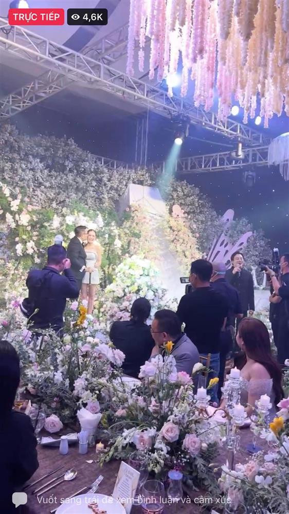 Bi mang to chuc tiec xa xi, chong Doan Di Bang 'phan dame'-Hinh-5