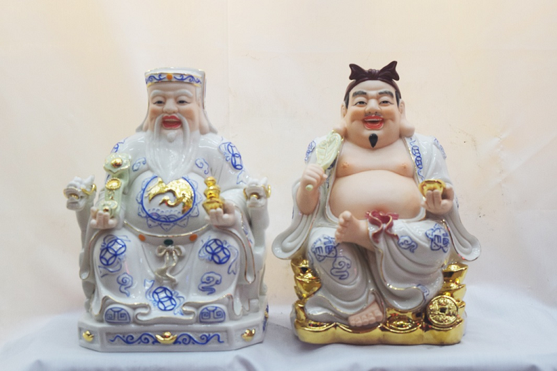 Lập ban thờ thần Tài cứ bí mật làm điều này là thần linh ưng bụng - Hình 2 Lap ban tho than Tai cu bi mat lam dieu nay la than linh ung bung-Hinh-2