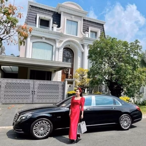 Bao Thy len tieng khi bi che mat cung do do 'dao keo'