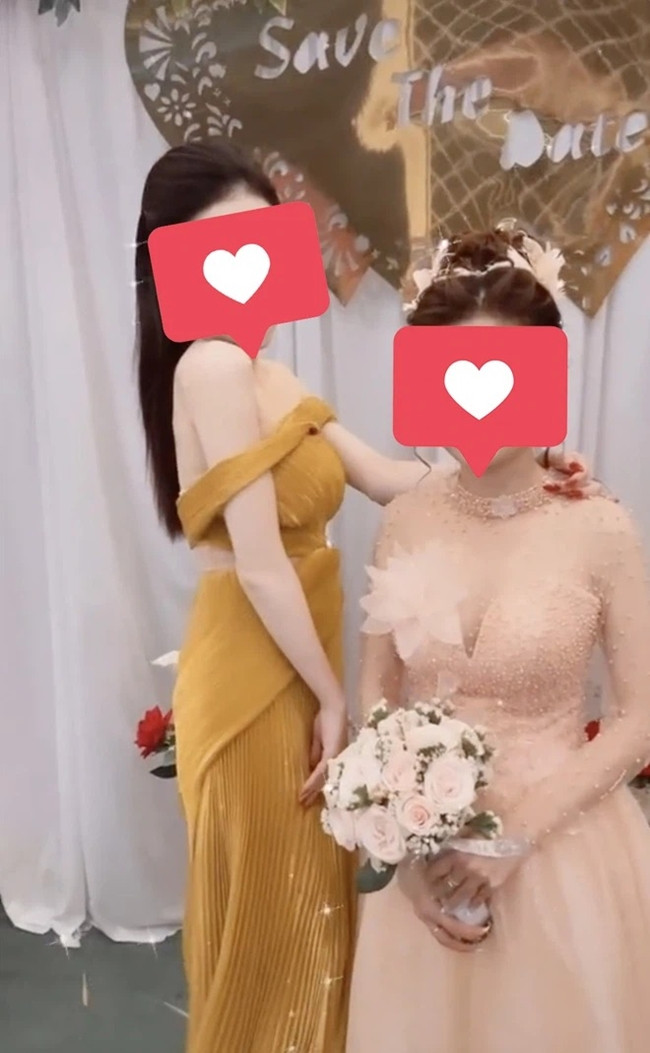 Khach moi dien vay xe dui di dam cuoi, khong nhan ra dau la co dau-Hinh-6