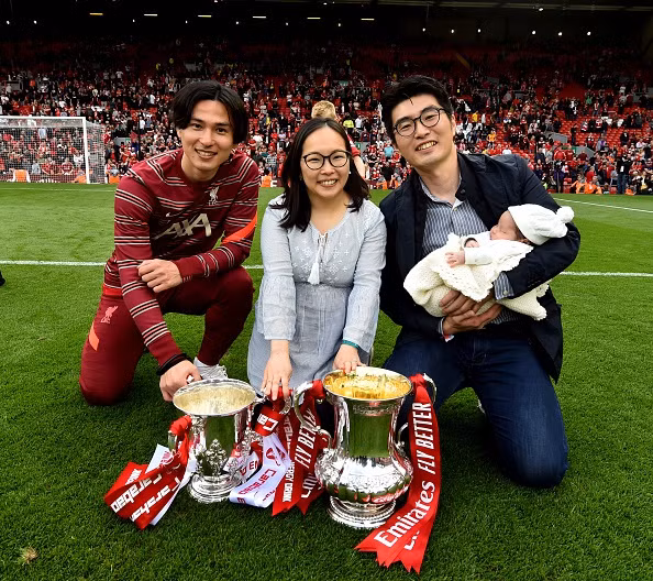 Minamino va moi tinh chi em voi nguoi mau Nhat Ban