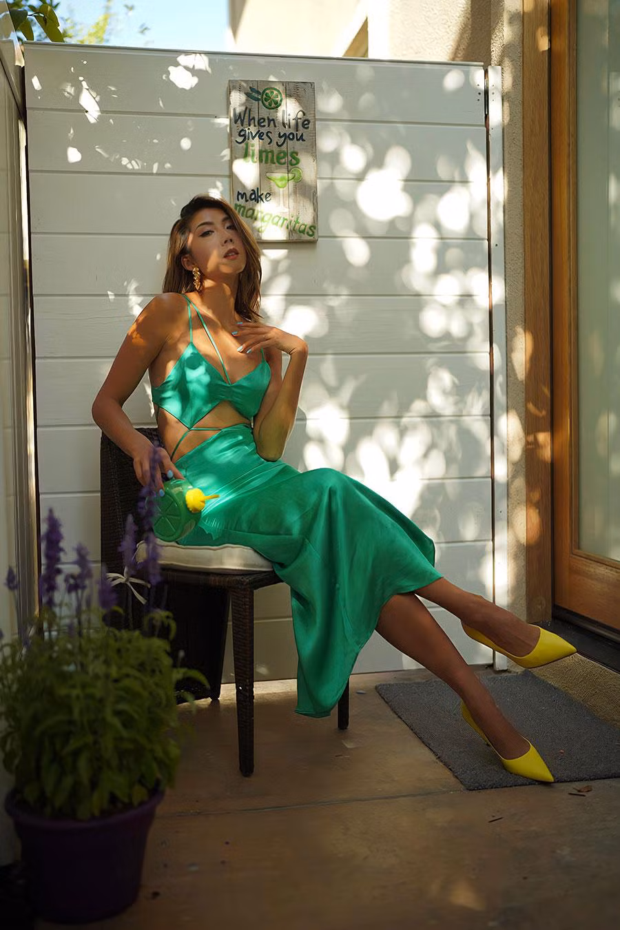 Ngoc Quyen khoe dang boc lua ben can ho 37m2-Hinh-2