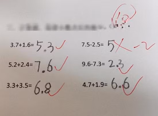 Bai toan 7,5 - 2,5 = 5 bi gach sai, loi giai thich khien ai cung bat ngo