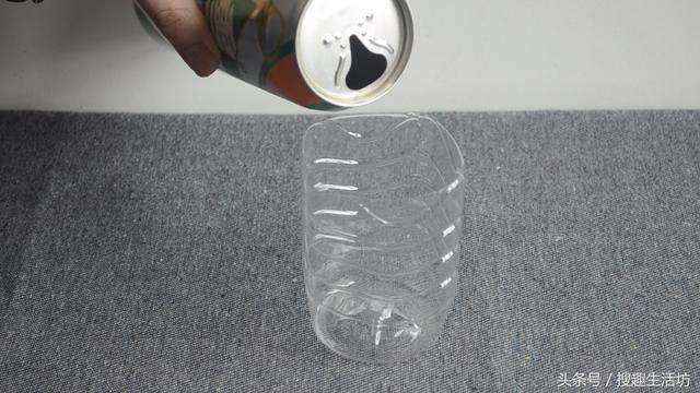 Cách đuổi muối bằng bia vô cùng hiệu quả Cach duoi muoi bang bia vo cung hieu qua