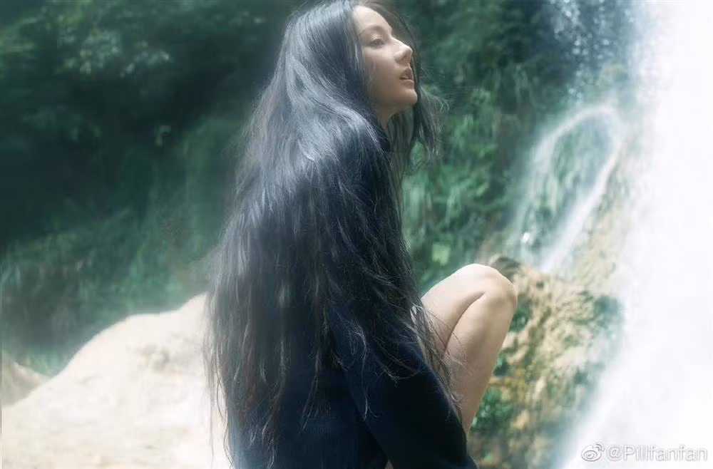 Dich Le Nhiet Ba de mat moc chup tap chi, nhan sac ra sao?-Hinh-8